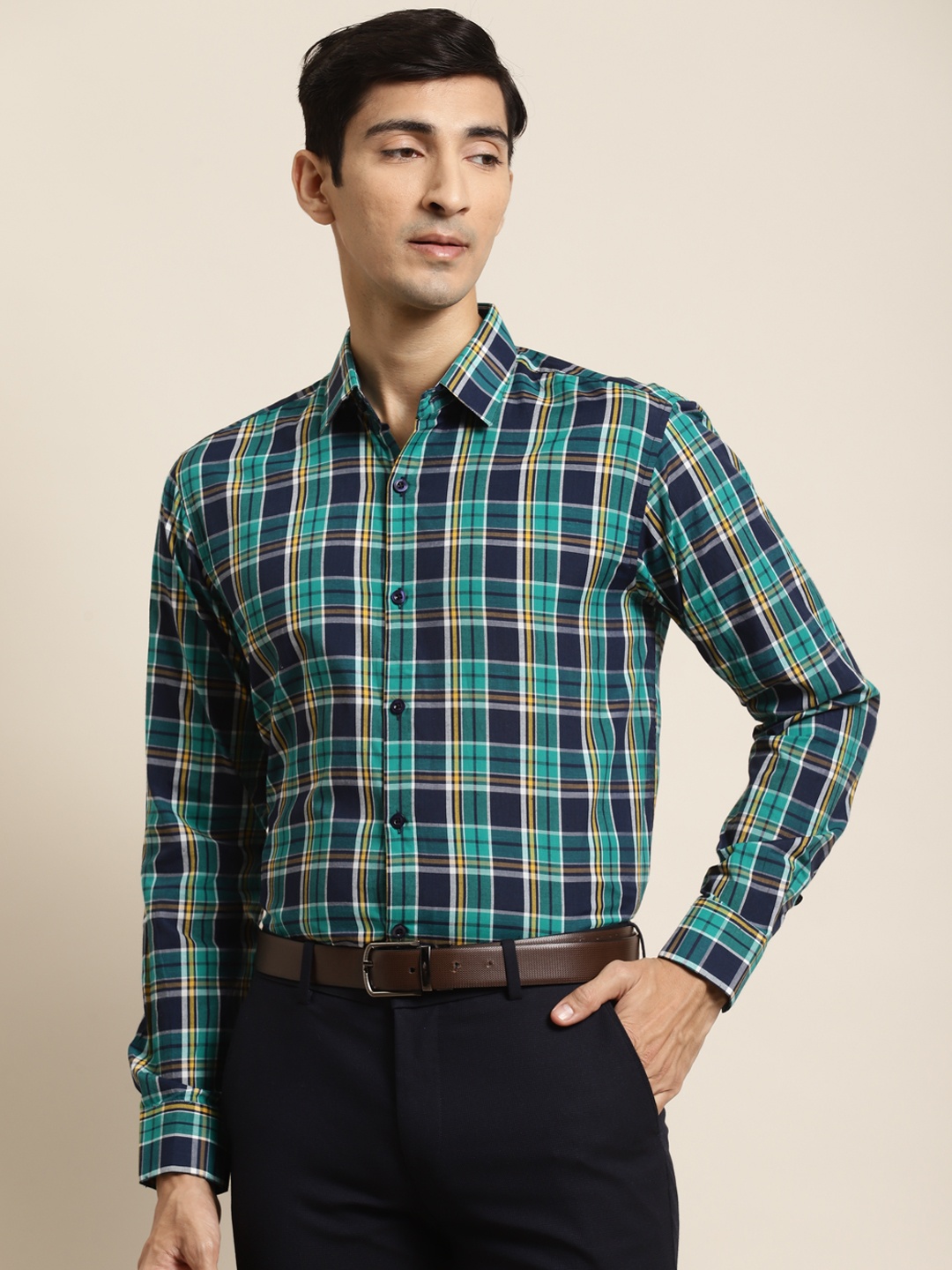 

SOJANYA Men Green & Navy Cotton Classic Fit Checked Formal Shirt