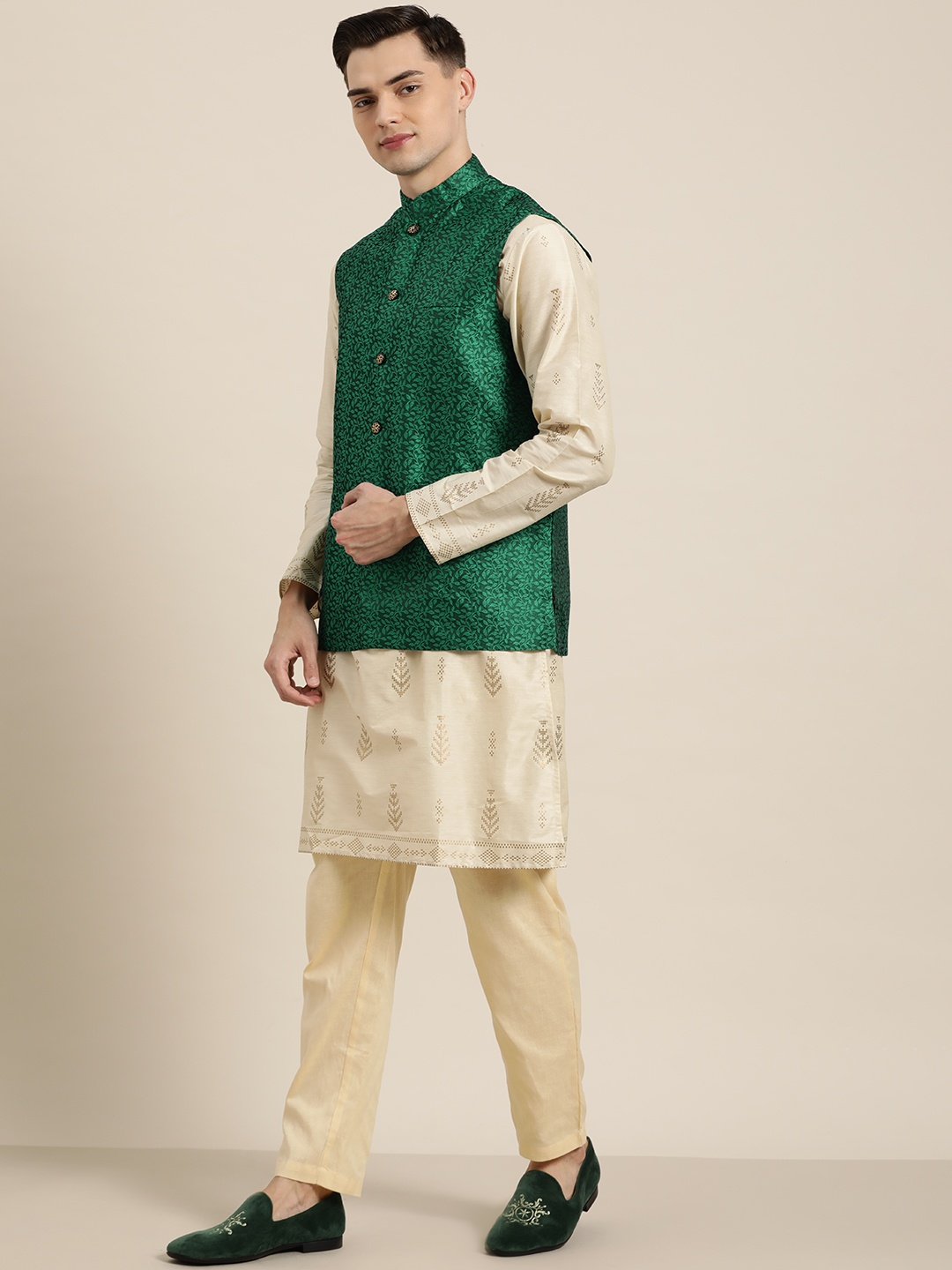 

SOJANYA Men Green Jacquard Self-Design Nehru Jacket