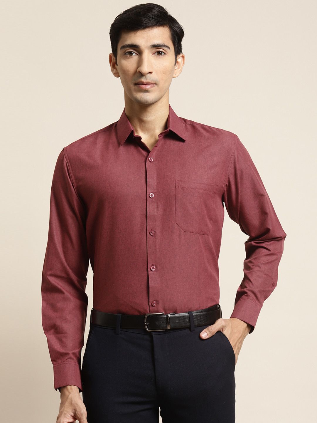 

SOJANYA Men Maroon Cotton Classic Fit Solid Formal Shirt