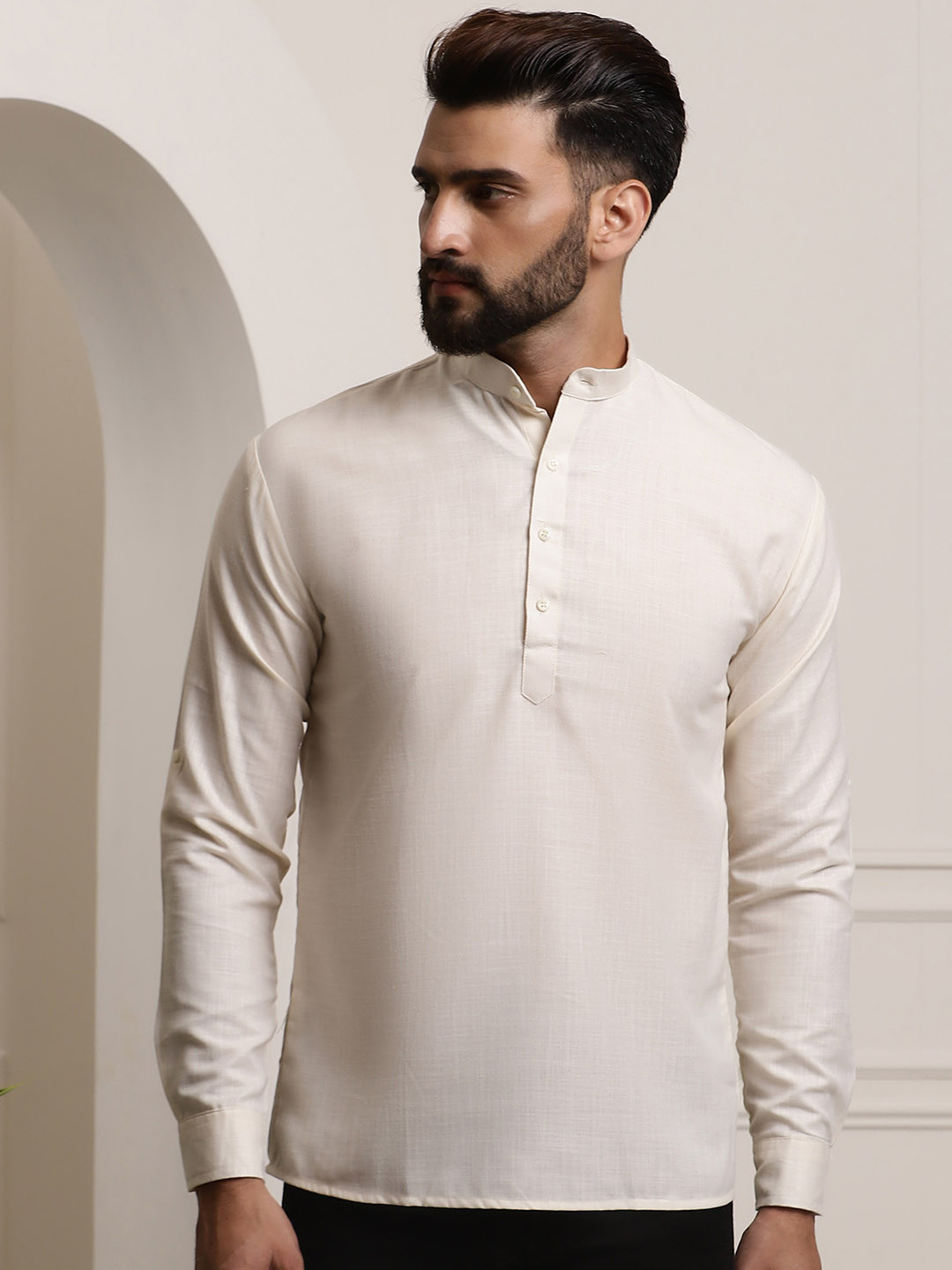 

SOJANYA Men Off White Cotton Solid Above Knee Length Kurta