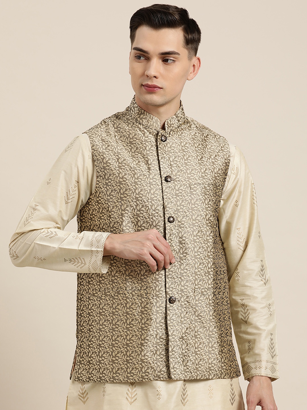 

SOJANYA Men Charcoal Grey & Beige Jacquard Self-Design Nehru Jacket