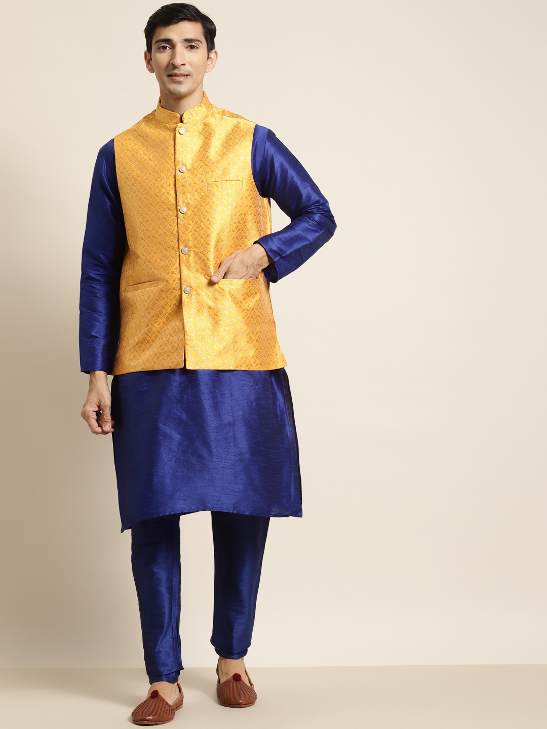 

SOJANYA Men Blue & Mustard Yellow Kurta with Pyjamas & Woven Design Nehru Jacket