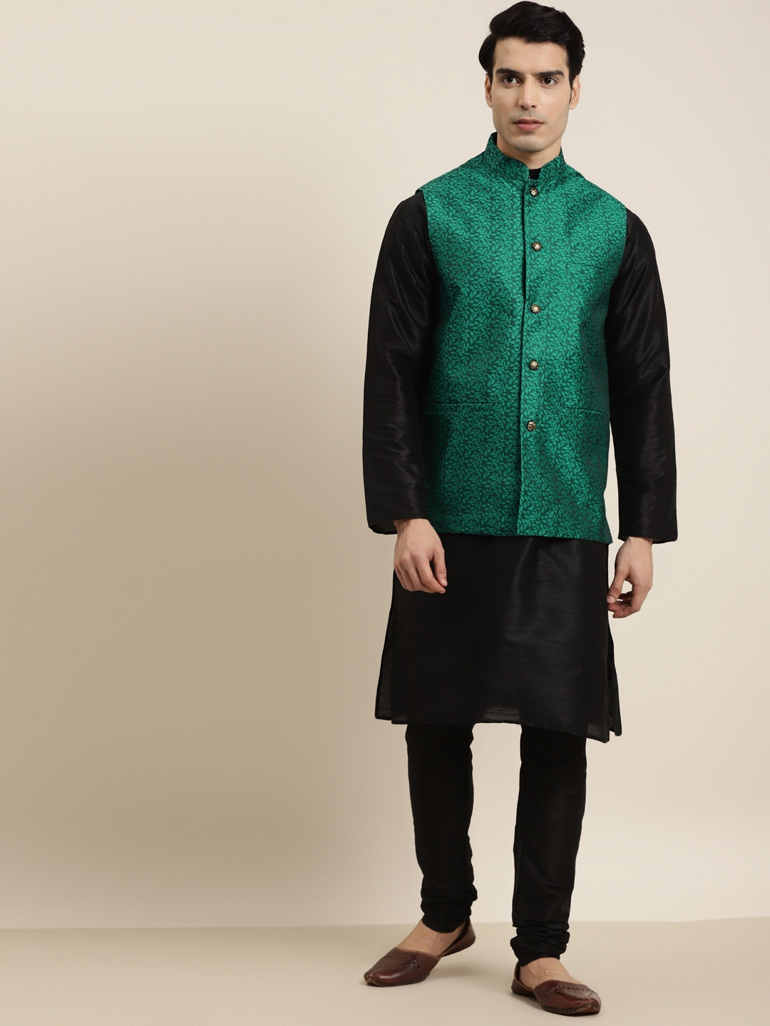 

SOJANYA Men Black & Green Kurta with Churidar & Woven Design Nehru Jacket