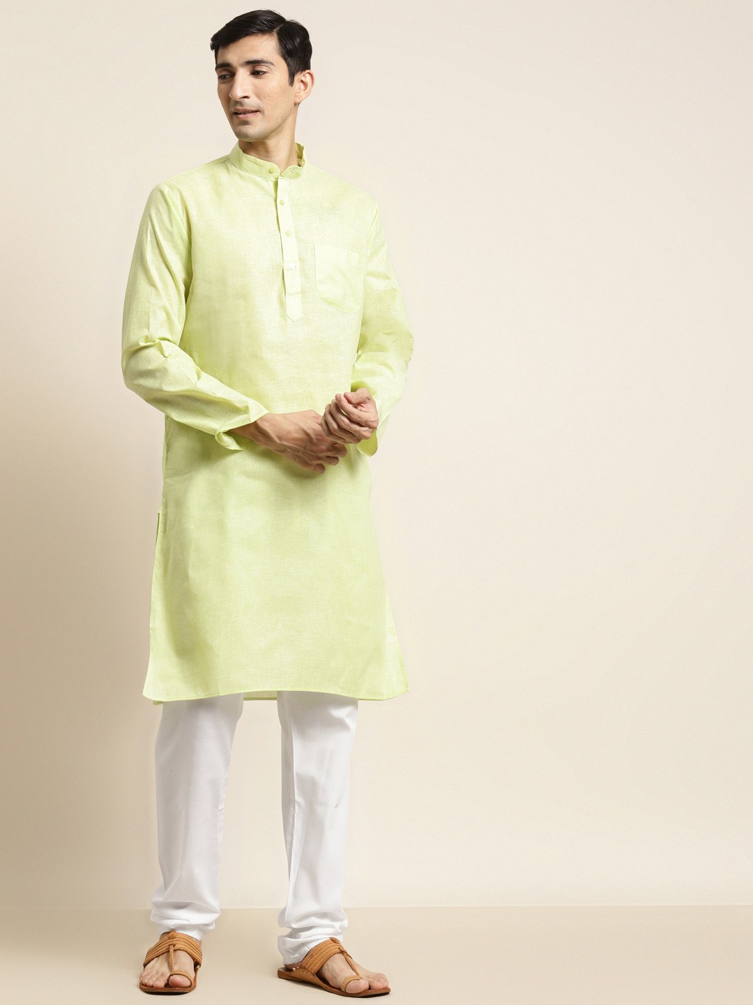 

SOJANYA Men Lime Green & White Solid Kurta with Pyjamas