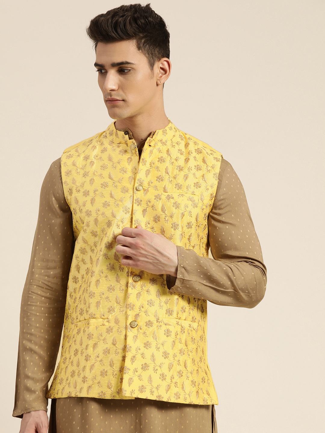 

SOJANYA Men Yellow & Gold Floral Embroidered Sequinned Nehru Jacket