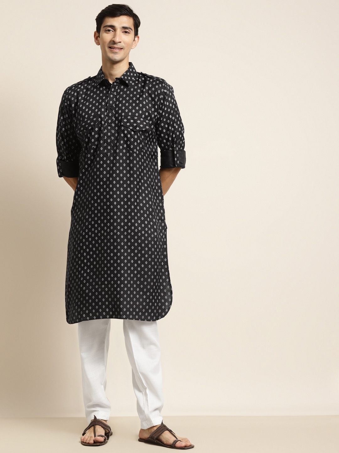 

SOJANYA Men Black & White Ethnic Motifs Printed Pathani Kurta with Salwar