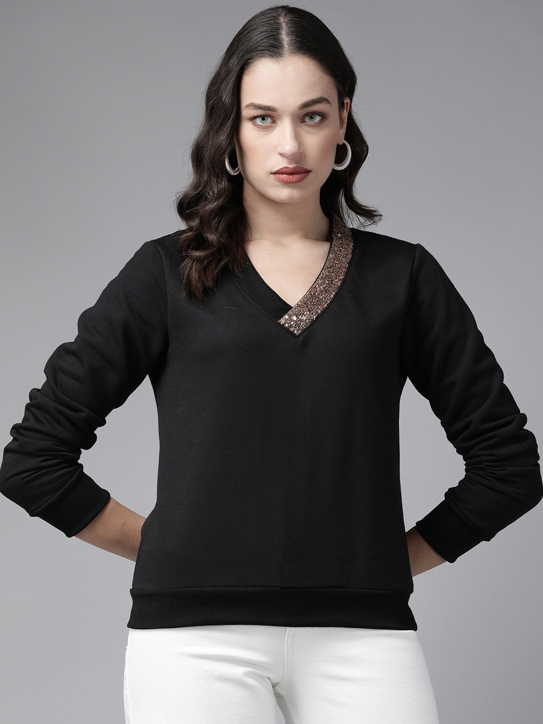 

KASSUALLY Women Black Solid Sweatshirt