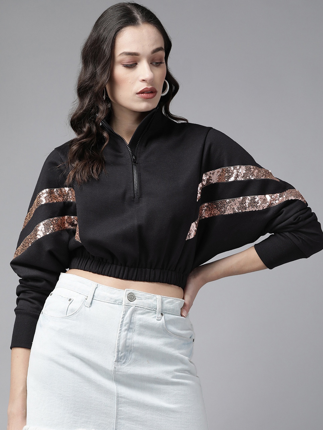 

KASSUALLY Women Black & Golden Sequinned Detail Crop Sweatshirt