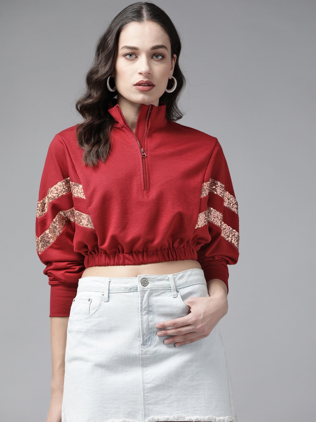 

KASSUALLY Women Red Solid Crop Sweatshirt