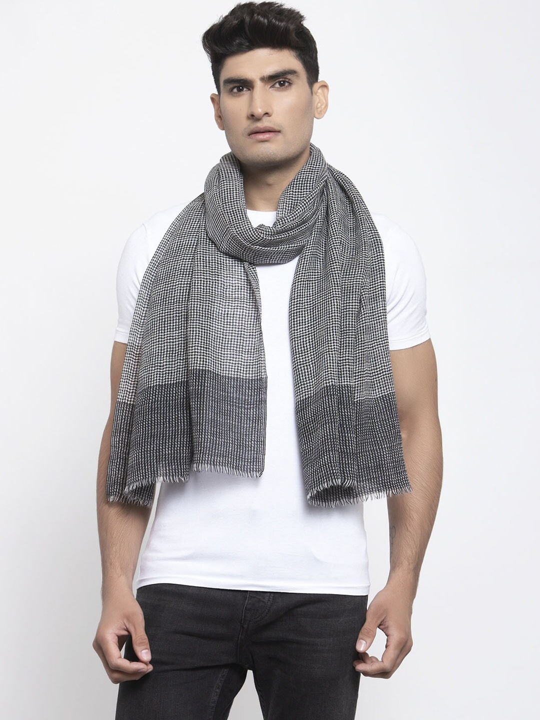 

Calvadoss Men Grey Woven Design Stole
