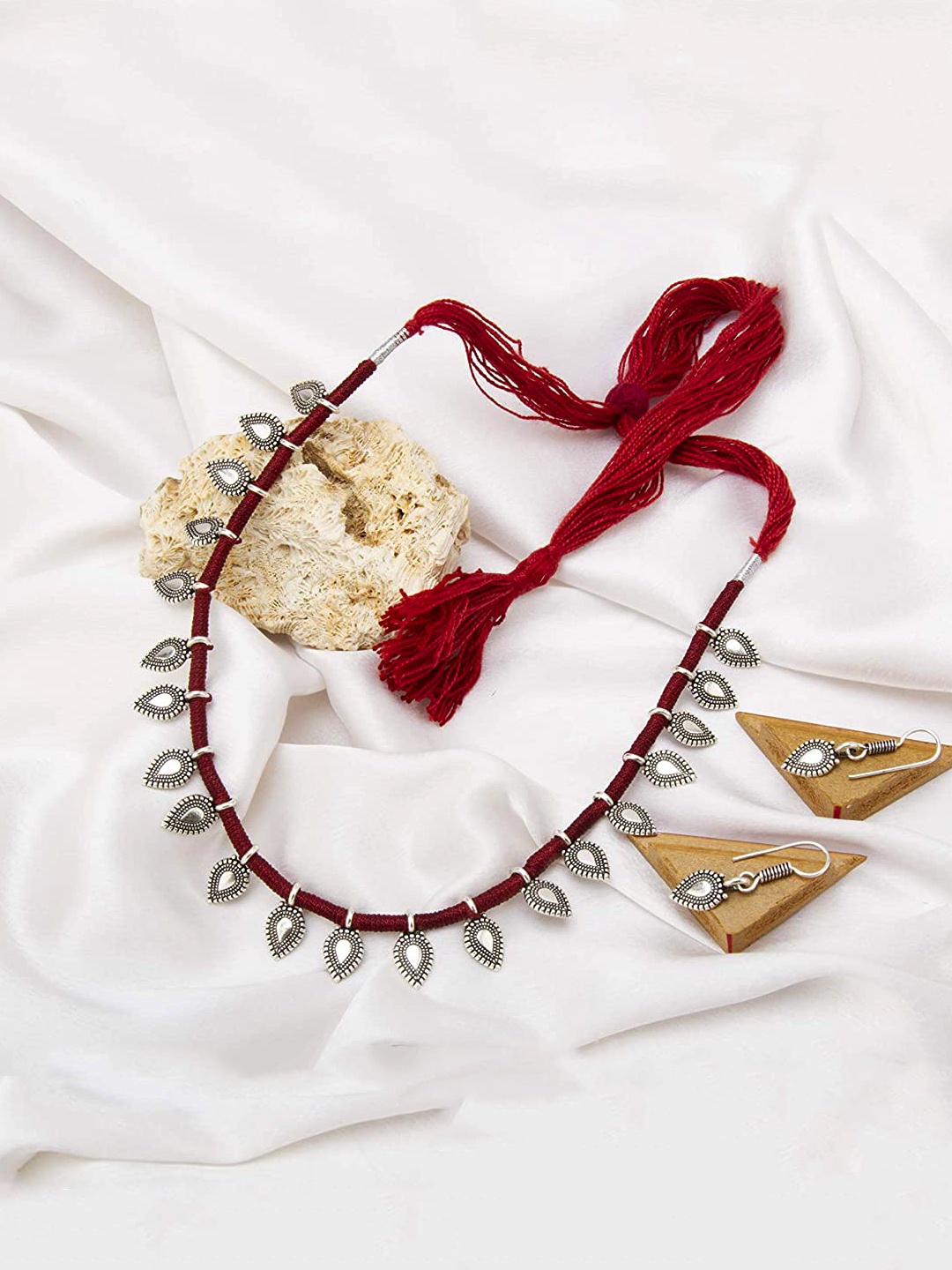 

Yellow Chimes Oxidised Silver-Plated Dori Work Necklace with Earings, Red