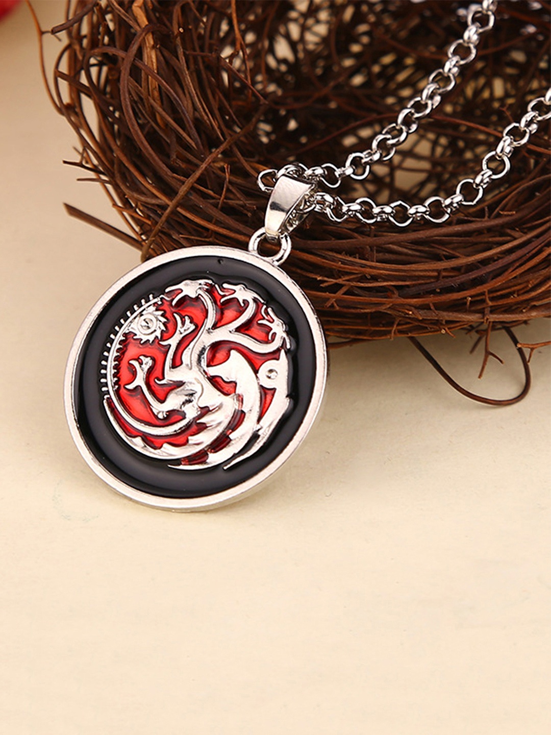 

Yellow Chimes Men Silver-Toned & Red Game Of Thrones Dragons Pendant With Chain