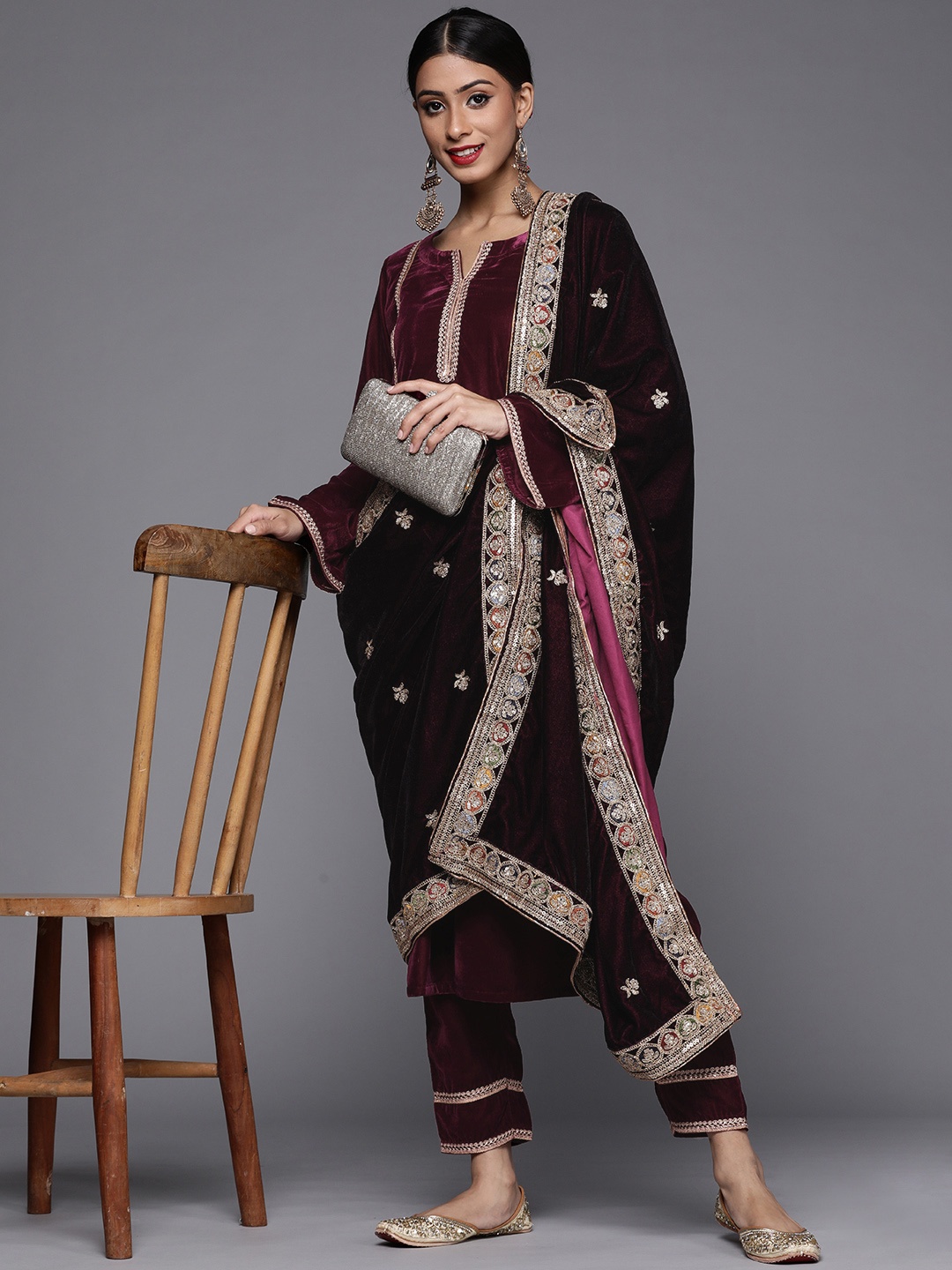 

Libas Aubergine & Gold Ethnic Yoke Design Pleated Velvet Straight Kurta Trousers & Dupatta, Purple