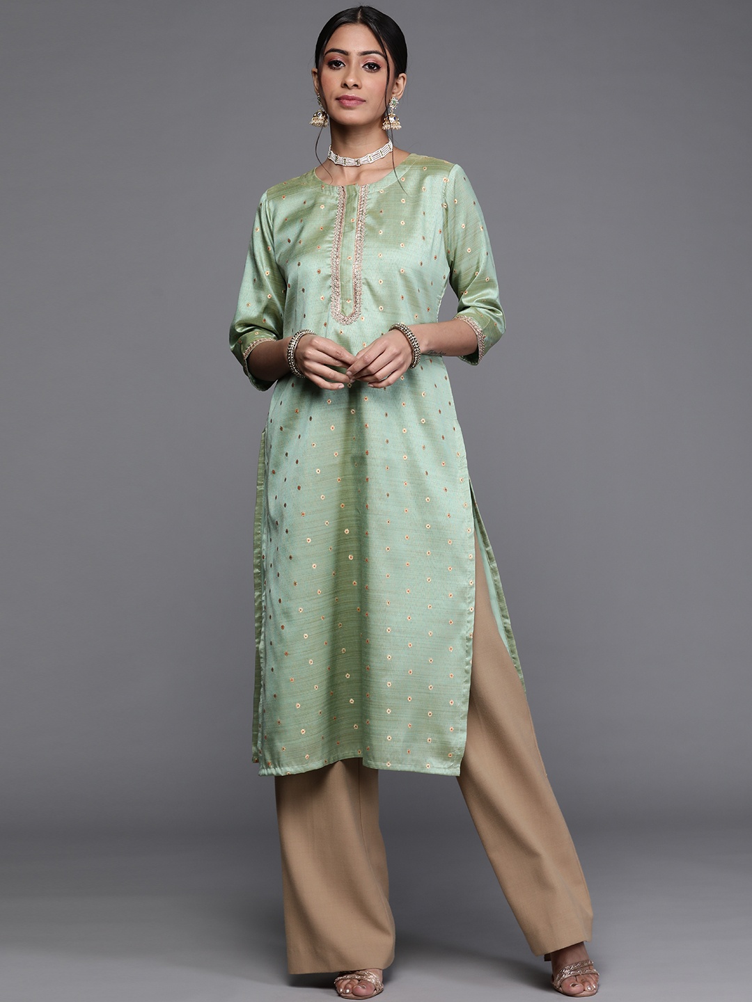 

Libas Women Green & Gold-Toned Woven Design Gotta Patti Chanderi Silk Kurta