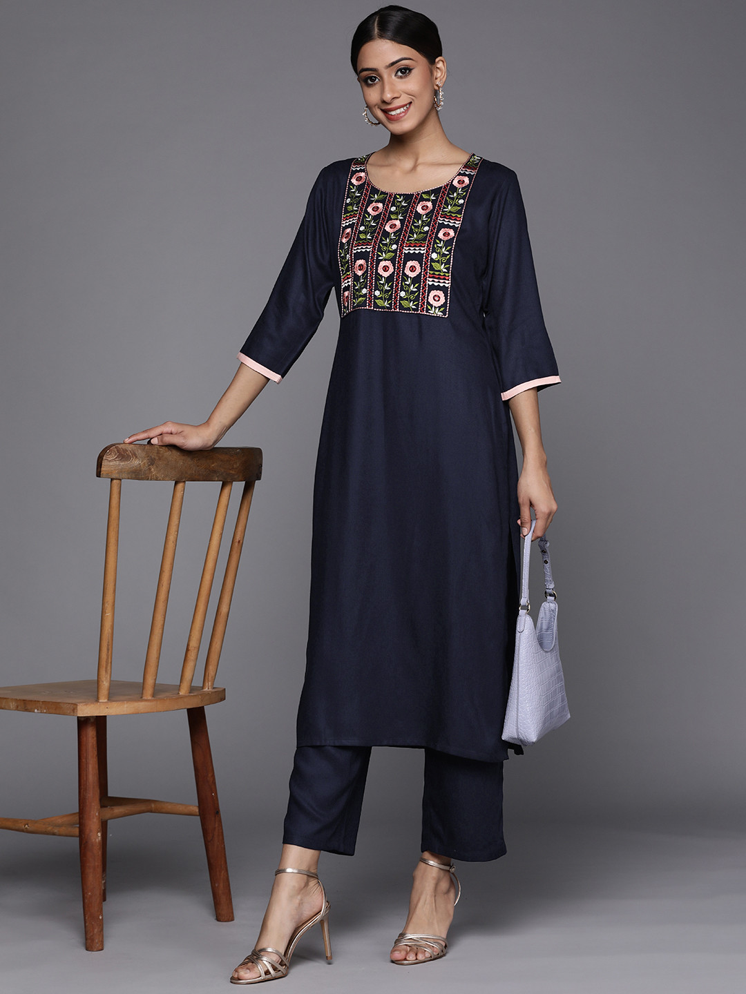 

Libas Women Navy Blue & Pink Floral Motifs Yoke Design Mirror Work Pashmina Wool Kurta