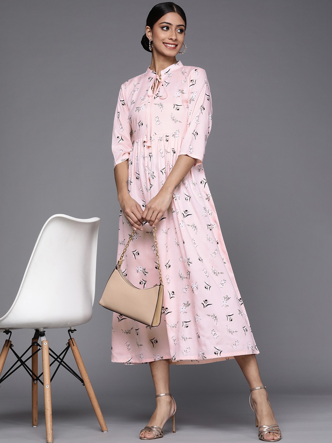 

Libas Pink & Black Floral Print Midi Fit & Flare Dress