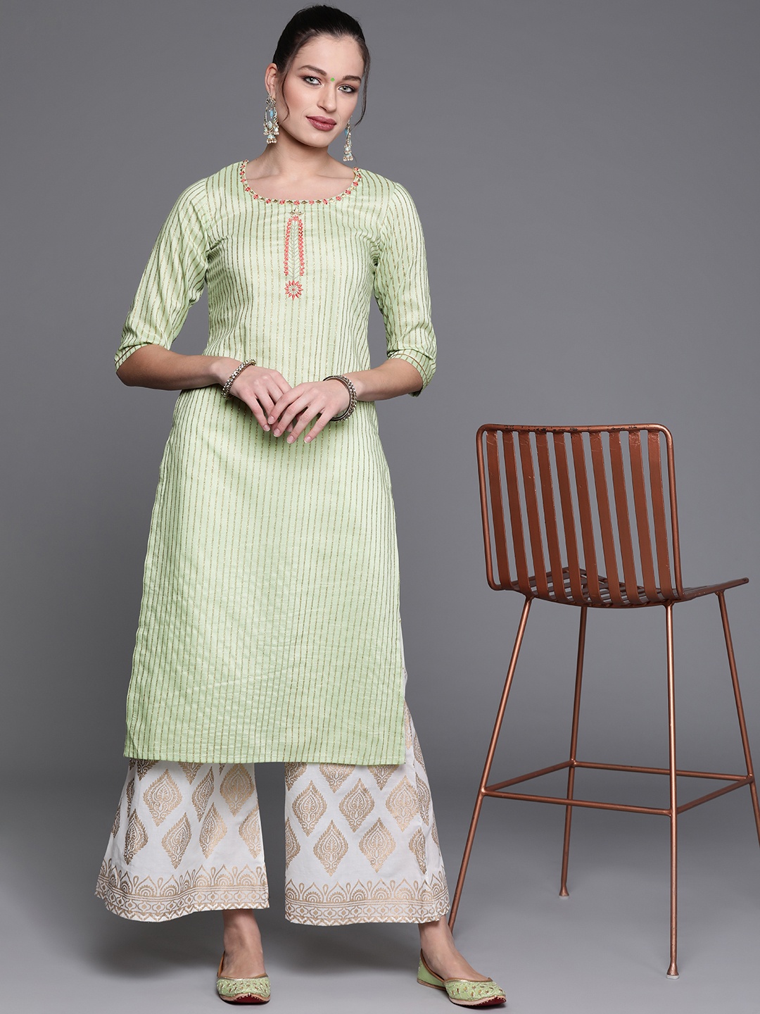 

Libas Women Green & Gold Striped Thread Work Chanderi Silk Straight Kurta