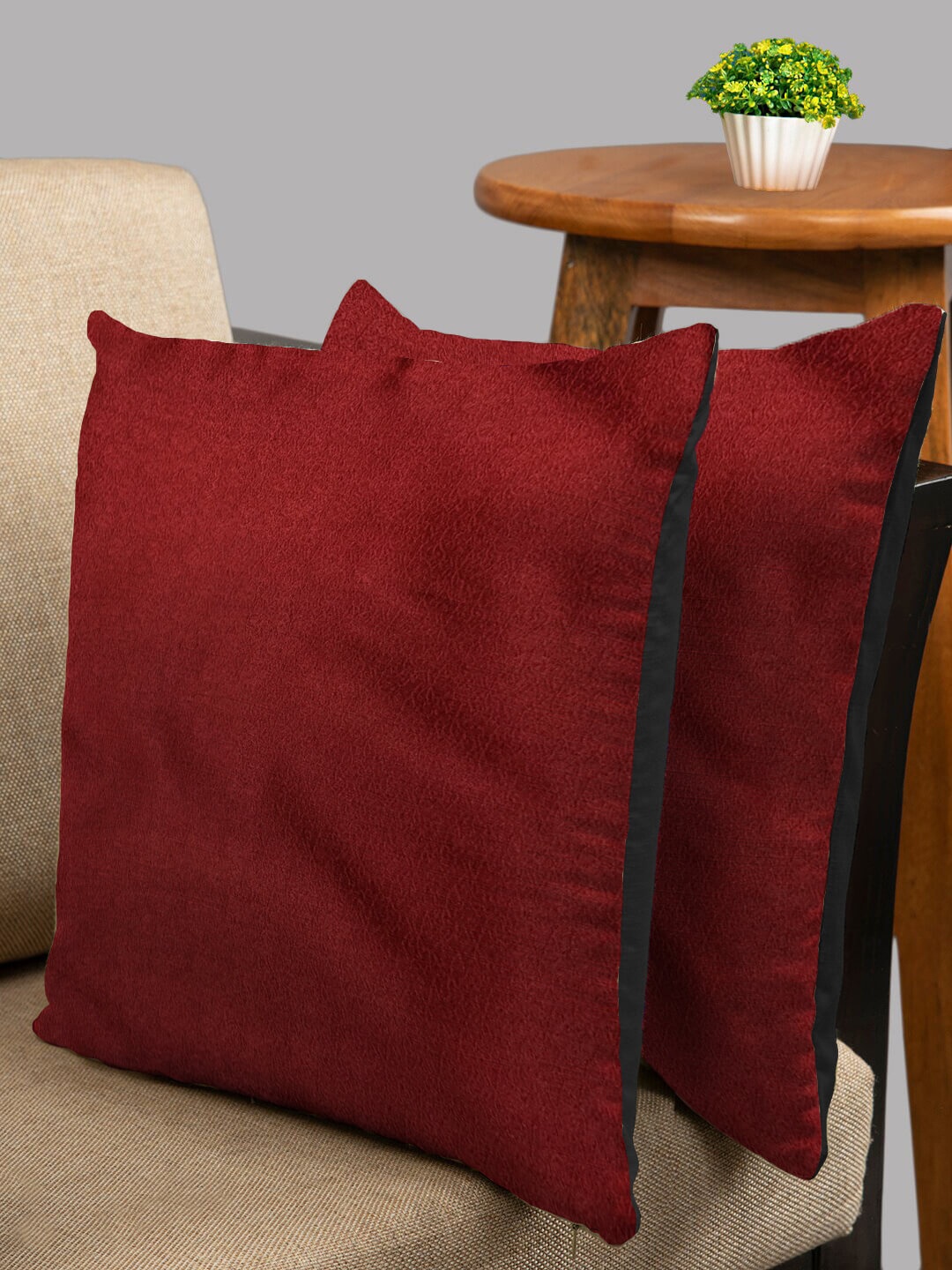 

HOUZZCODE Red & Black Set of 2 Square Cushion Covers