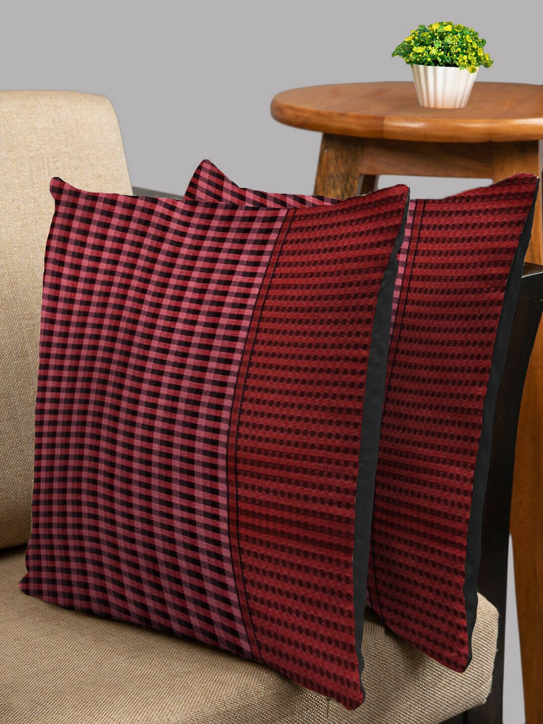 

HOUZZCODE Set of 2 Red & Black Checked Square Cushion Covers