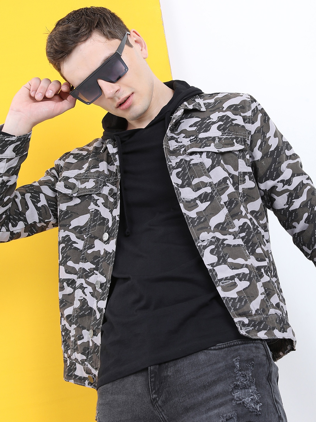 

HIGHLANDER Men Olive Green Camouflage Printed Tailored Jacket