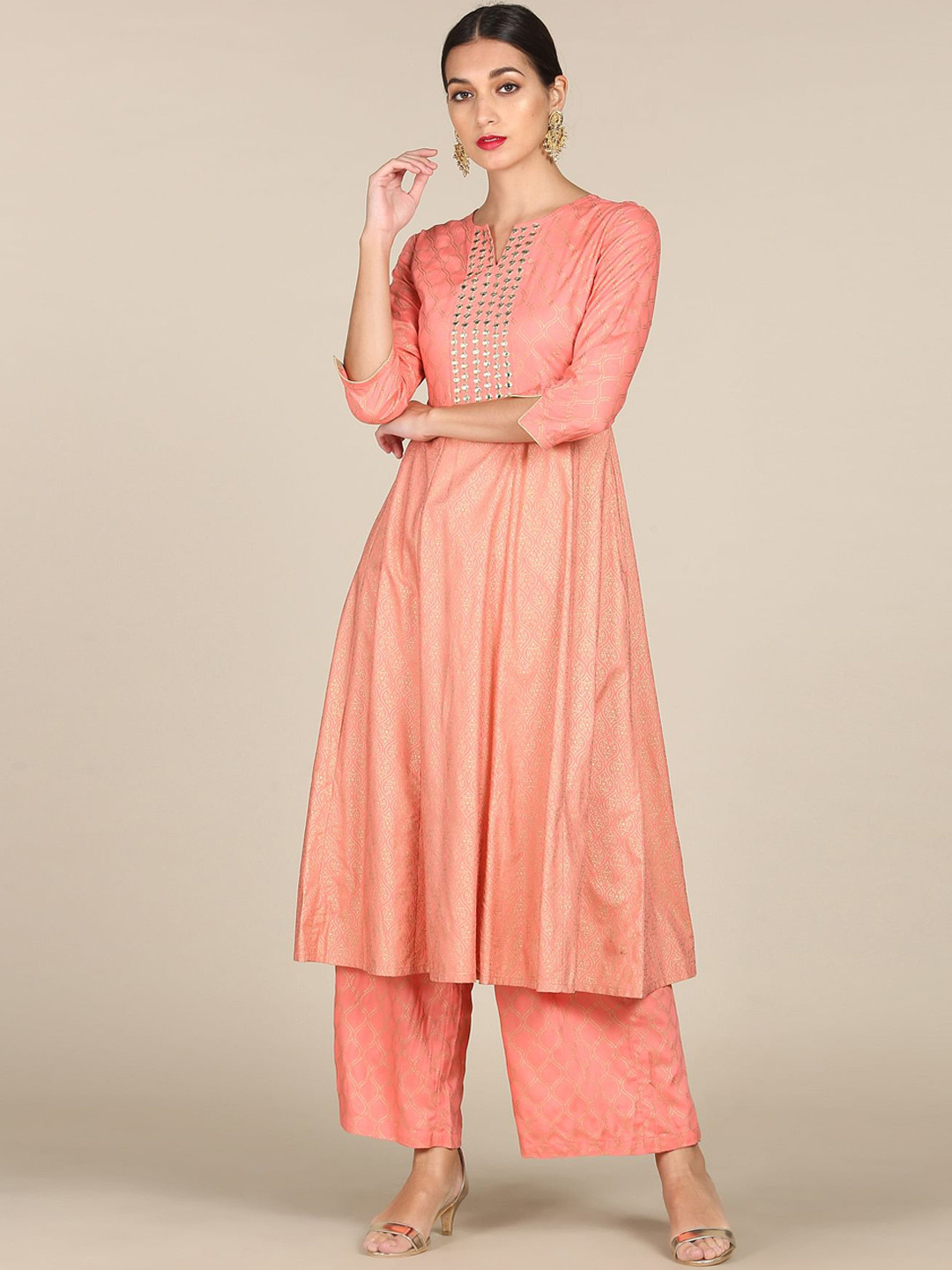 

Anahi Women Peach-Coloured Ethnic Motifs Printed Kurta with Palazzos