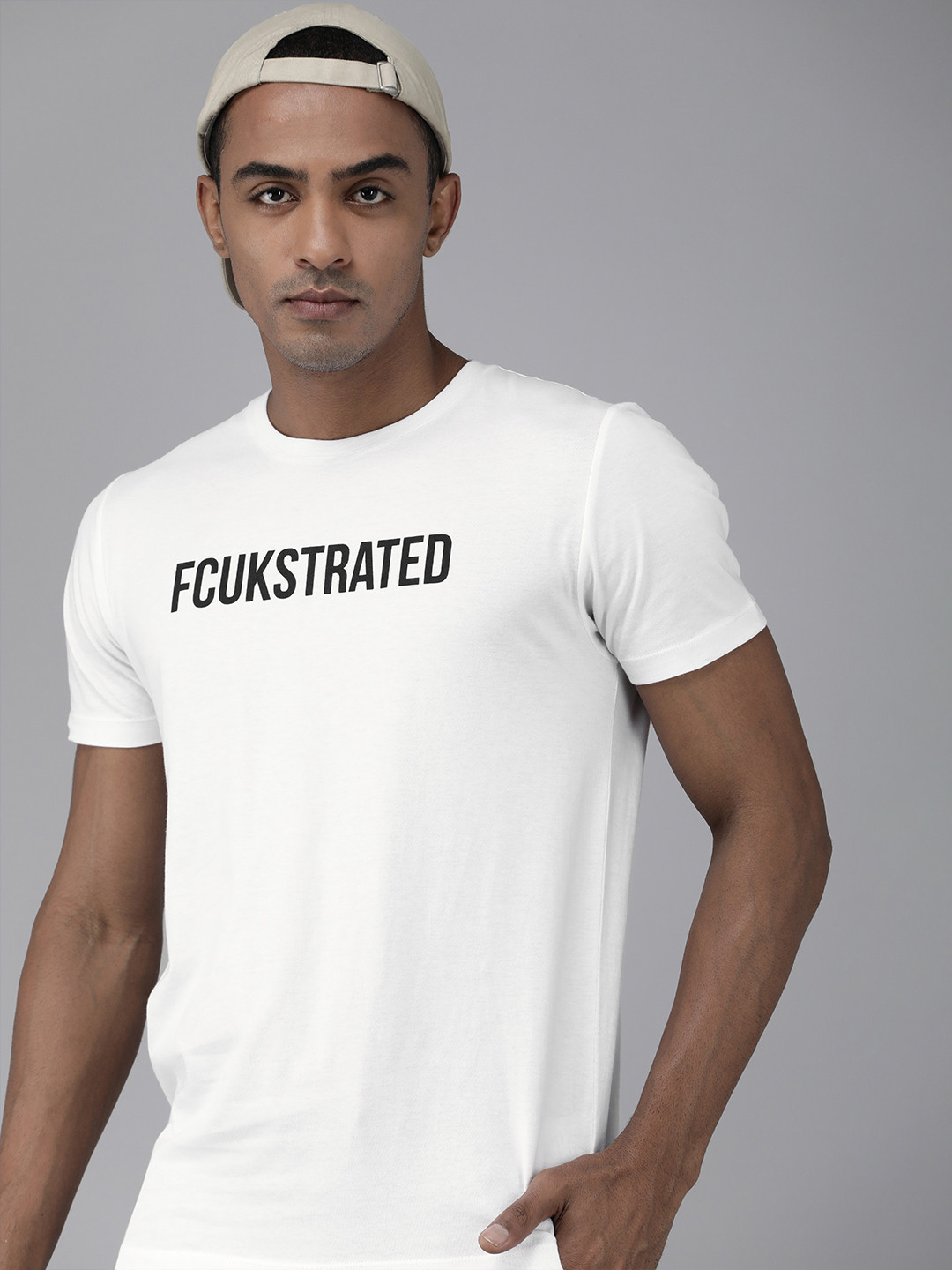 

French Connection Men White & Black Printed Slim Fit T-shirt