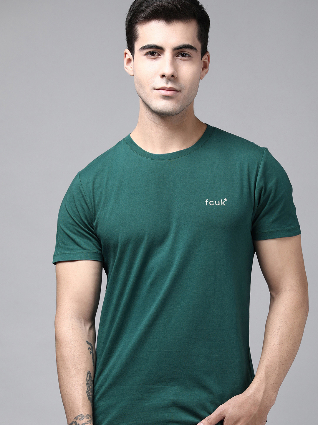 

French Connection Men Teal Green Pure Cotton Slim Fit T-shirt