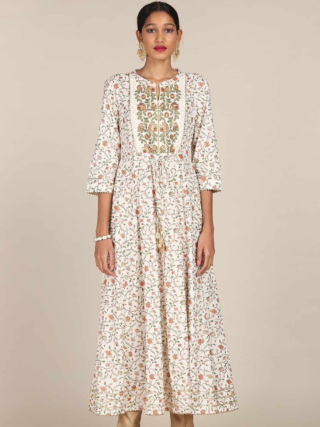 

Anahi Women Cream-Coloured Floral Printed Keyhole Neck Gotta Patti Anarkali Kurta