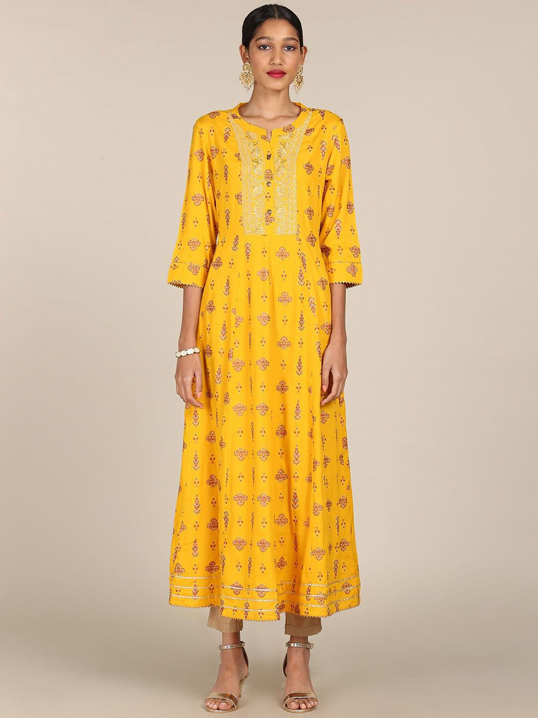 

Anahi Women Yellow Ethnic Motifs Printed Mirror Work Anarkali Kurta