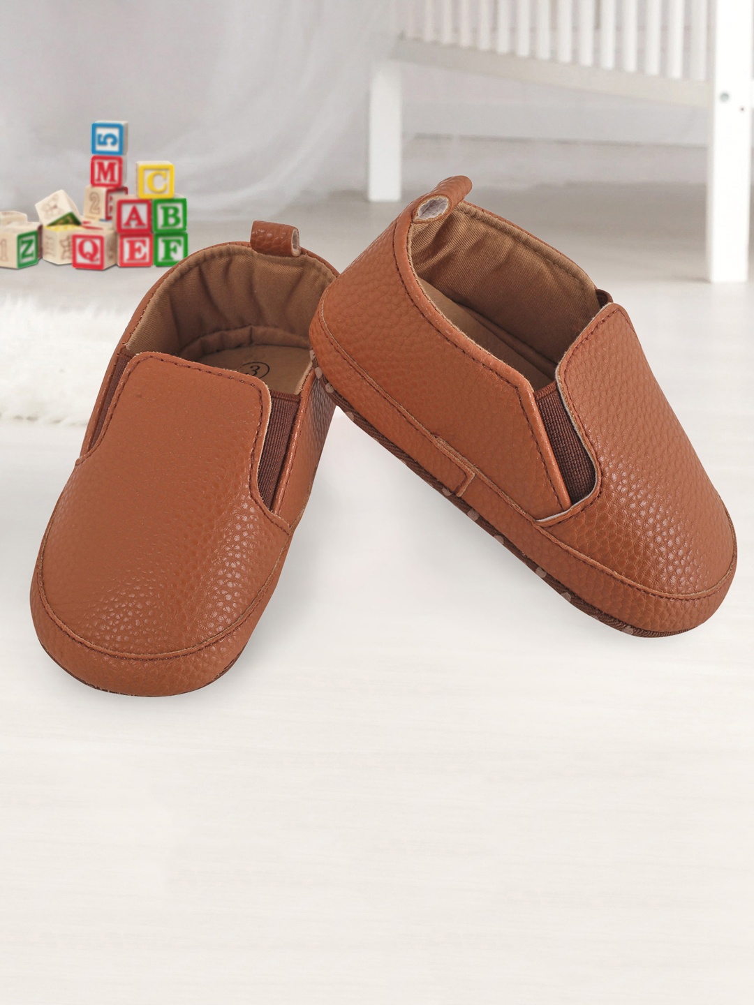 

Baby Moo Unisex Kids Leather Brown Slip-On Booties