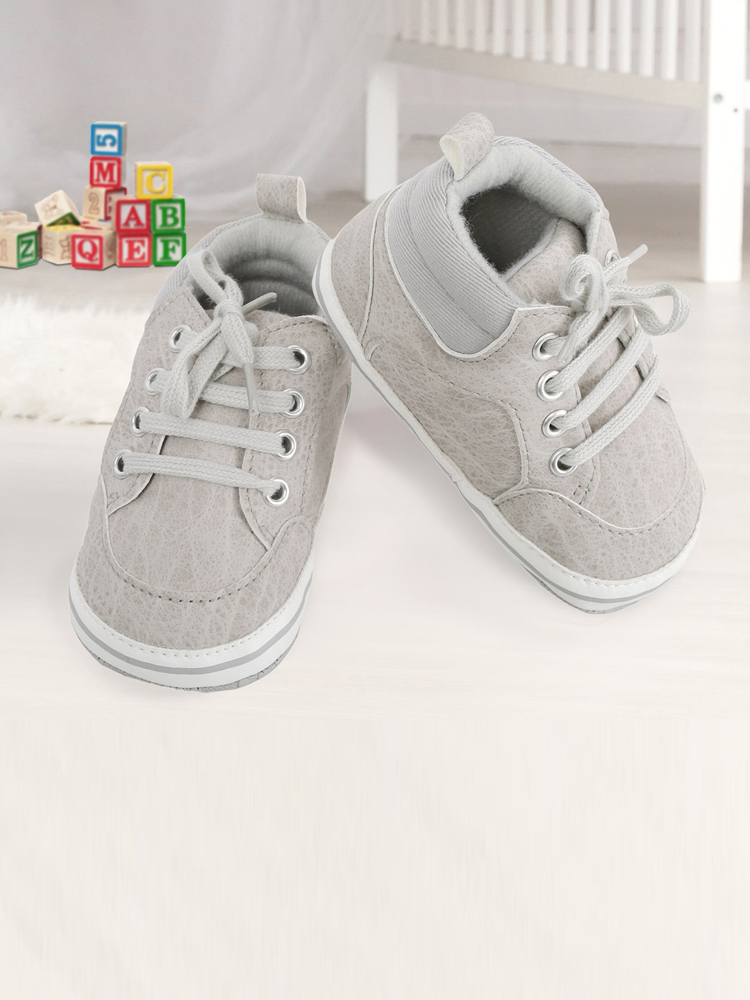 

Baby Moo Kids Grey Sneakers