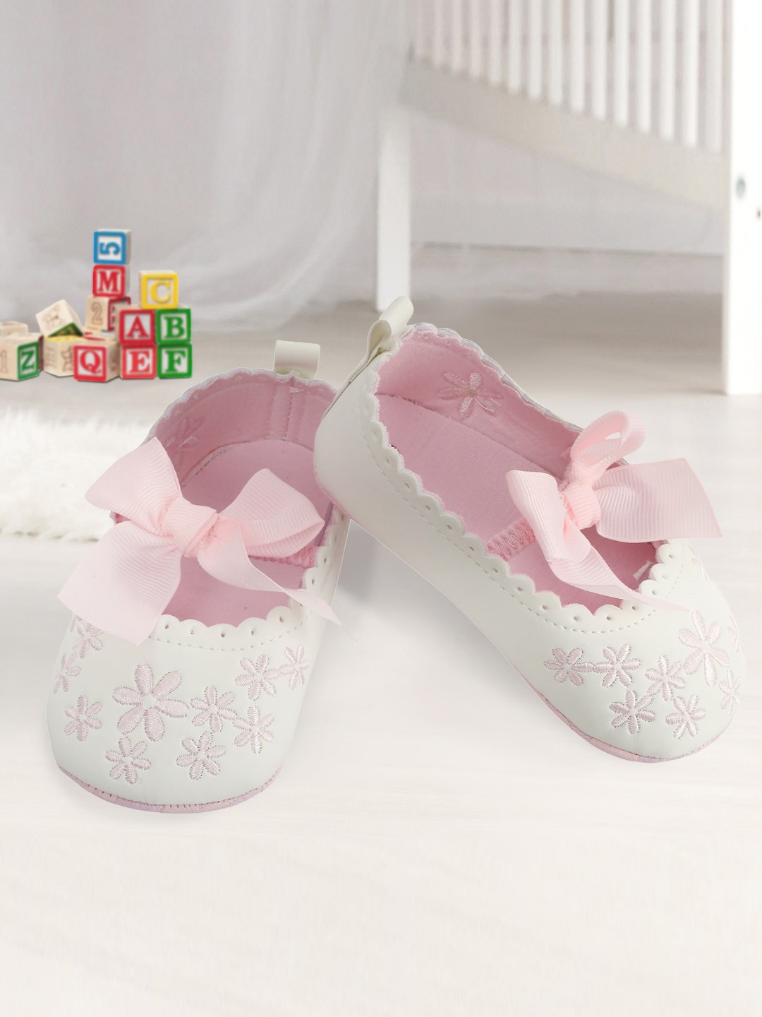 

Baby Moo Infant Girls White & Pink Floral Embroidered Booties