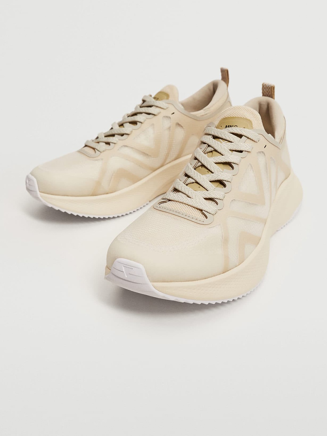 

MANGO Women Cream-Coloured Solid Patent Leather Sneakers