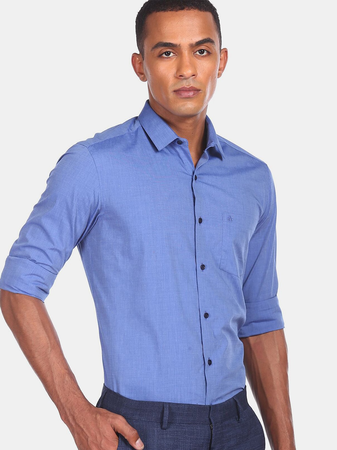 

Arrow Men Blue Slim Fit Casual Shirt