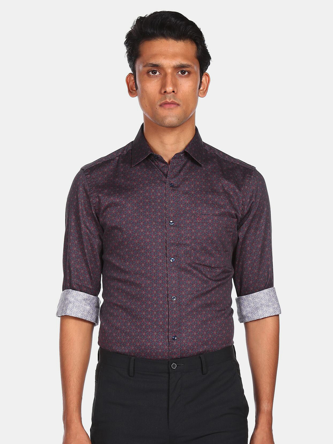 

Arrow Men Red Opaque Printed Casual Shirt