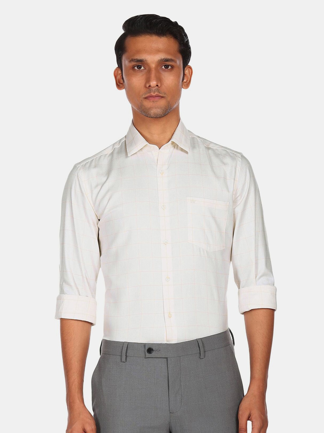 

Arrow Men White Slim Fit Checked Cotton Semiformal Shirt