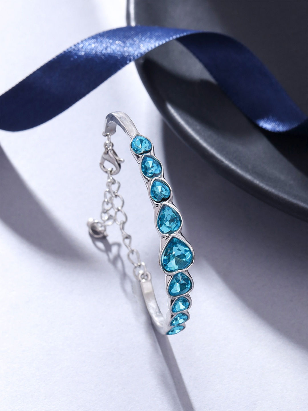 

Yellow Chimes Women Blue & Silver-Toned Heart Crystals Silver-Plated Charm Bracelet