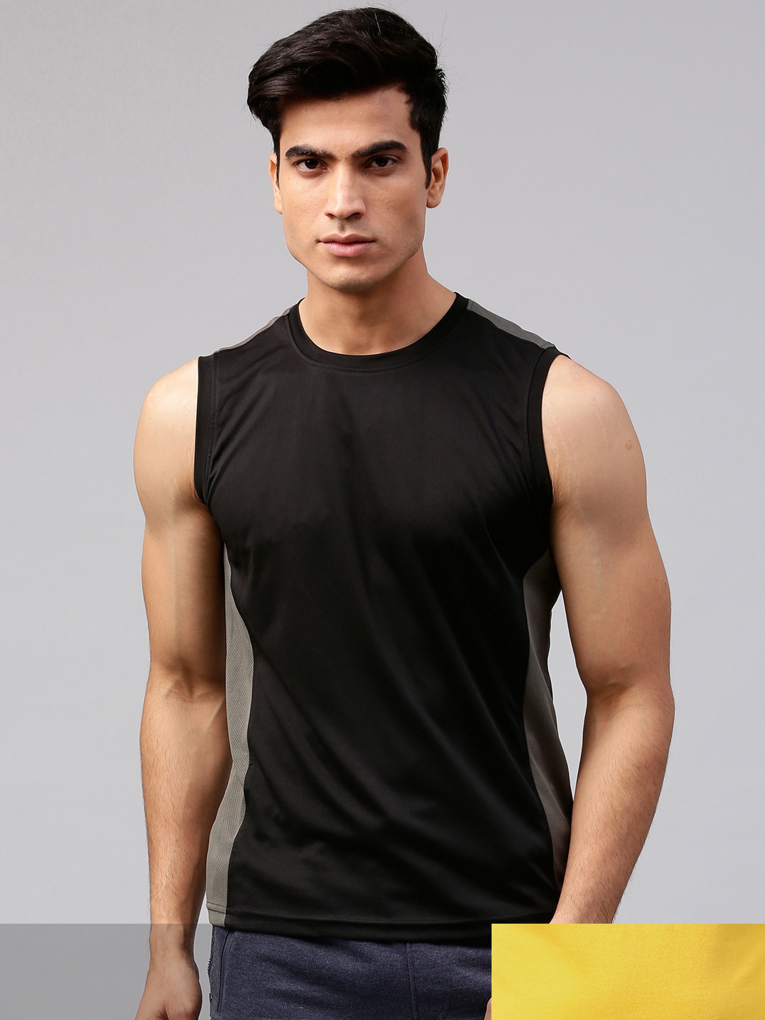 

HRX by Hrithik Roshan Men Pack Of 2 Printed TShirts, Black