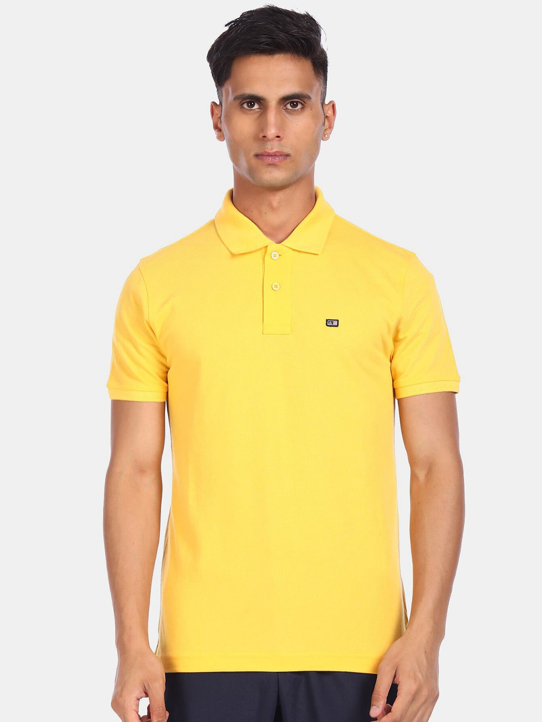 

Arrow Sport Men Yellow Polo Collar Applique T-shirt
