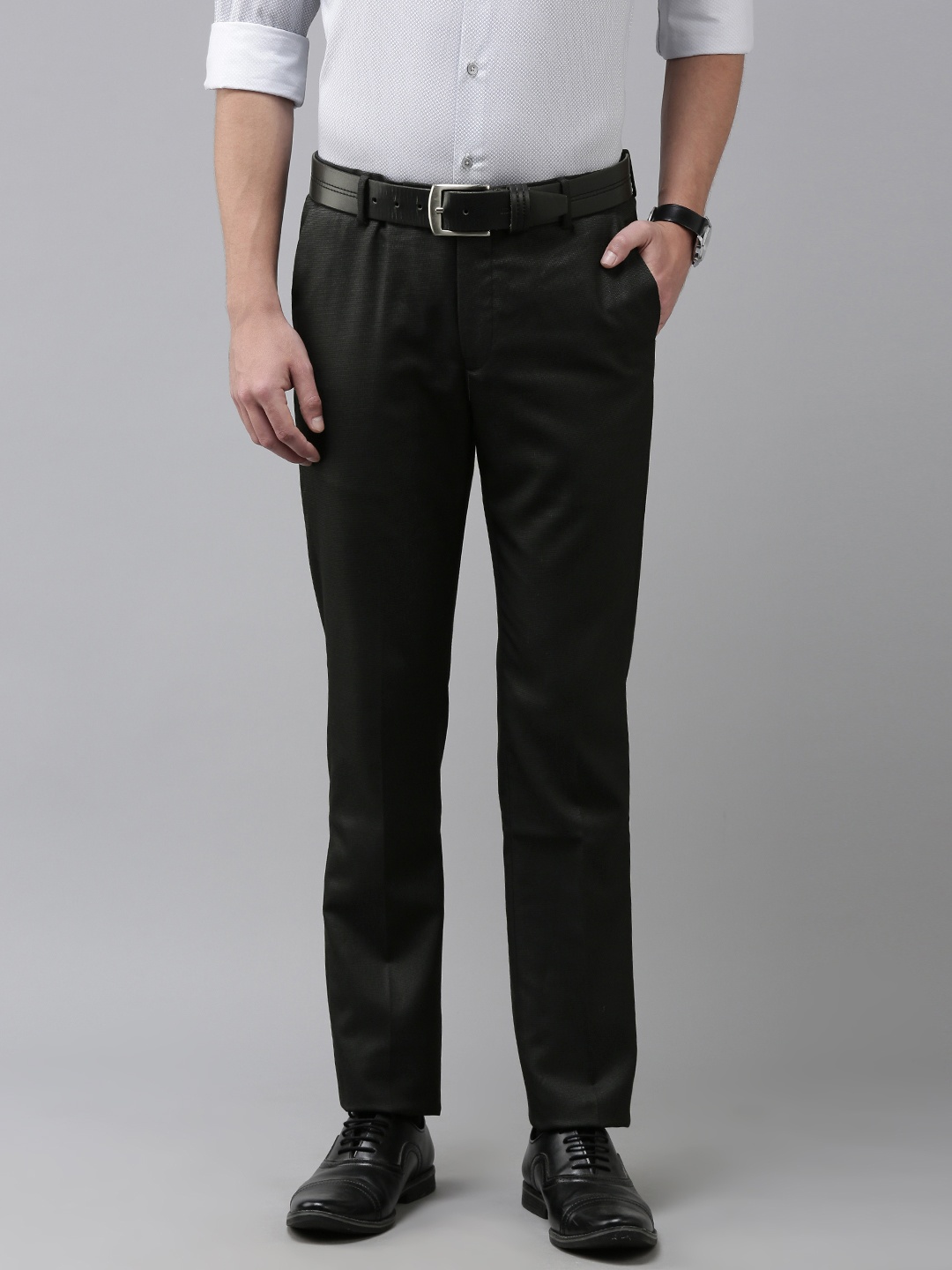 

Arrow Men Black Solid Wrinkle Free Formal Trousers