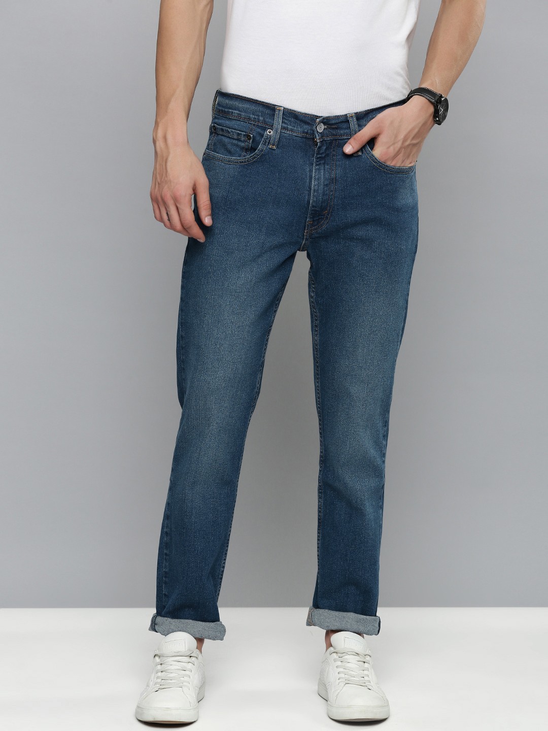 

Levis 511 Men Blue Slim Fit Mid-Rise Clean Look Light Fade Stretchable Jeans