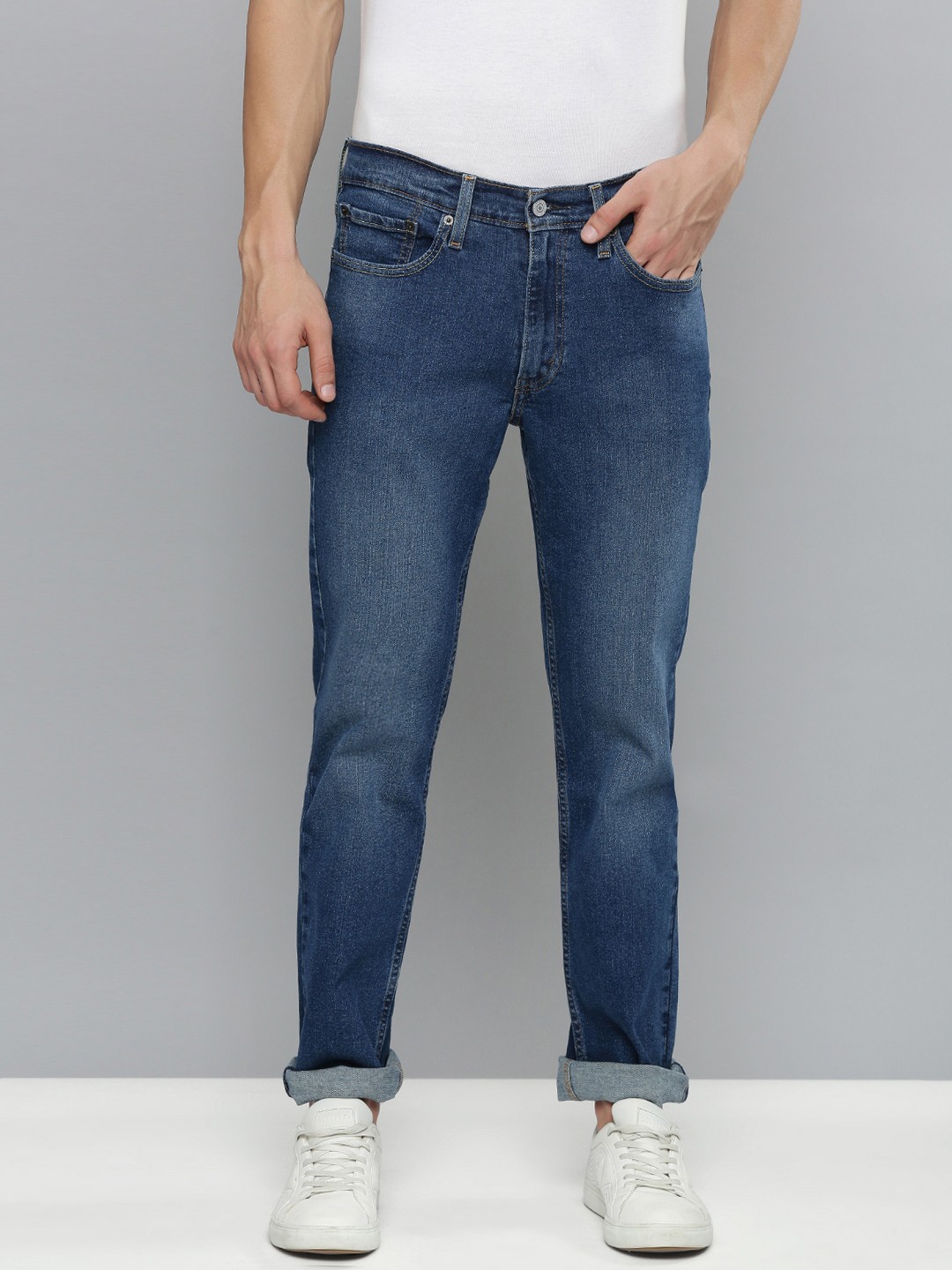 

Levis 512 Men Blue Classic Slim Fit Mid-Rise Clean Look Light Fade Stretchable Jeans