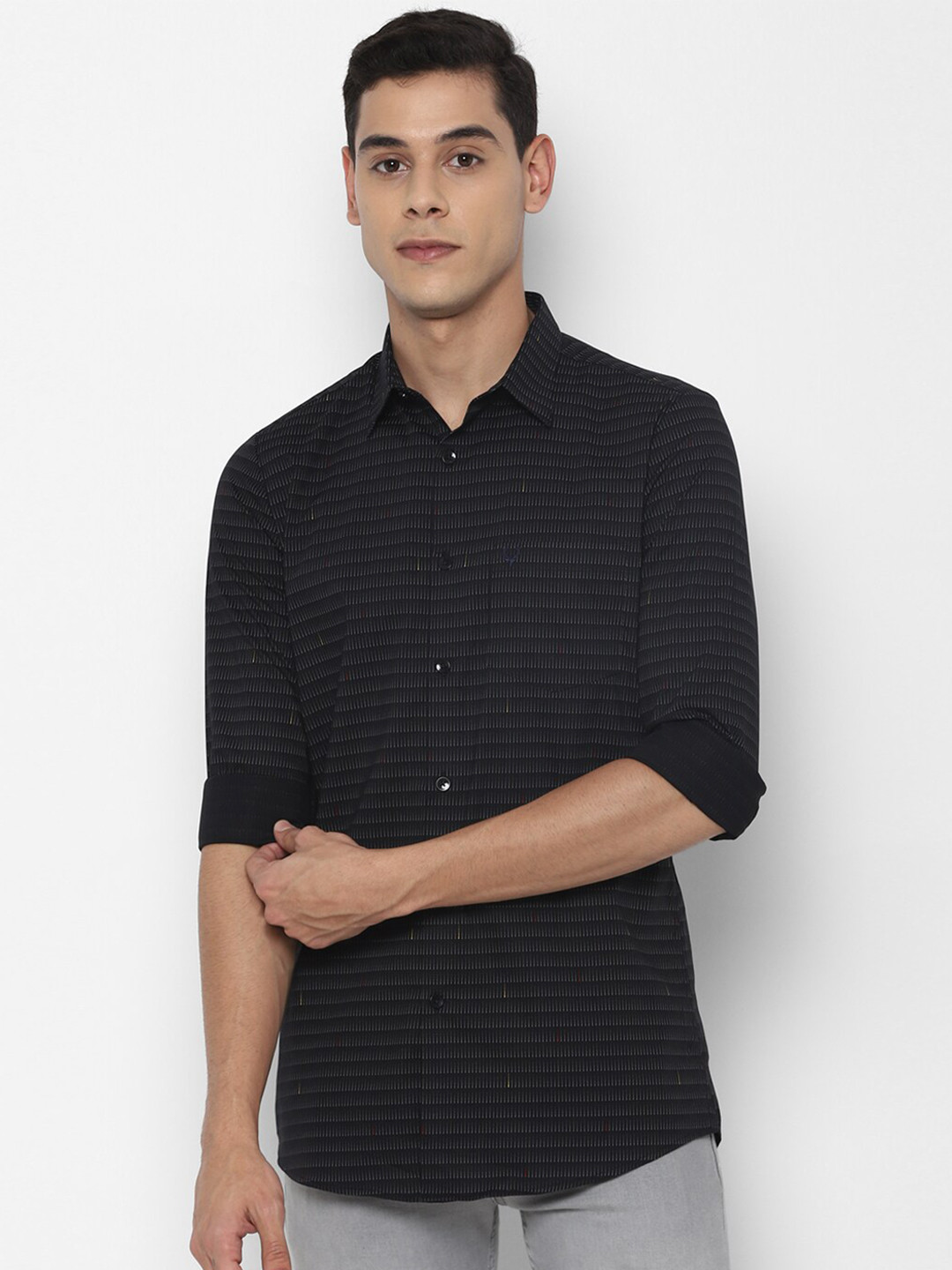 

Allen Solly Men Black Slim Fit Striped Casual Shirt