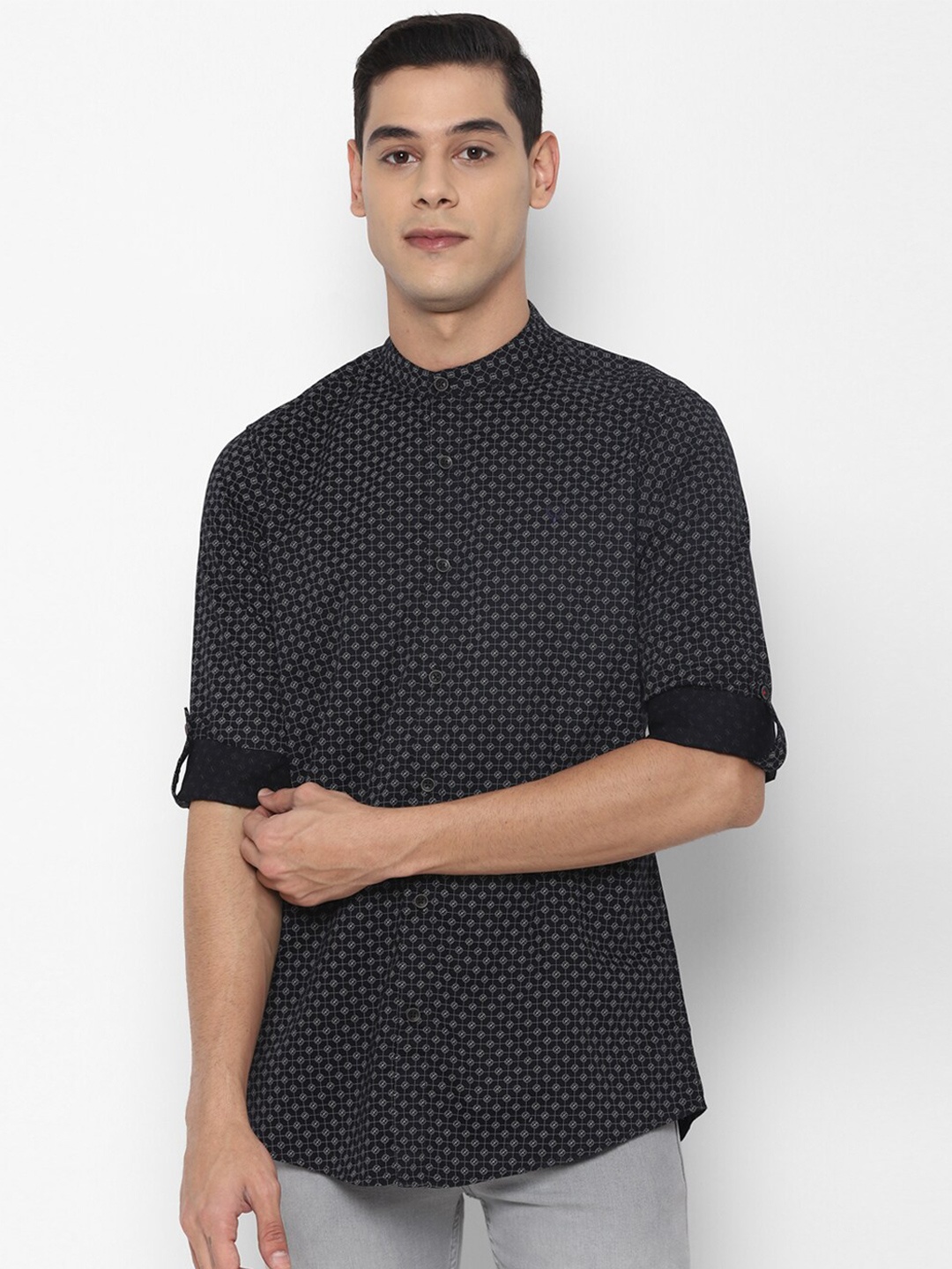 

Allen Solly Sport Men Black Printed Casual Shirt