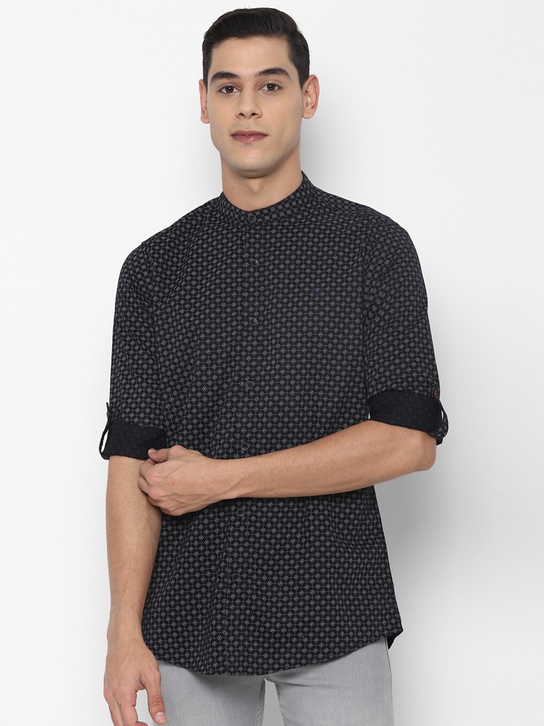 

Allen Solly Sport Men Black Printed Casual Shirt