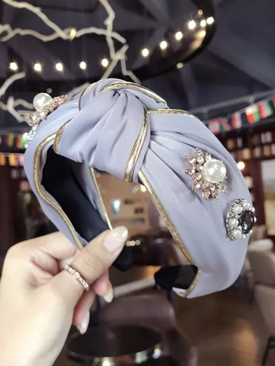 

Vembley Women Grey & Gold-Toned Embellished Hairband