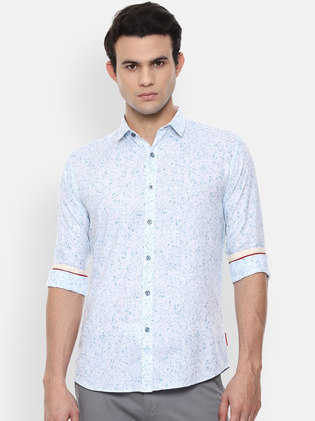 

V Dot Men Blue Slim Fit Floral Opaque Printed Casual Shirt