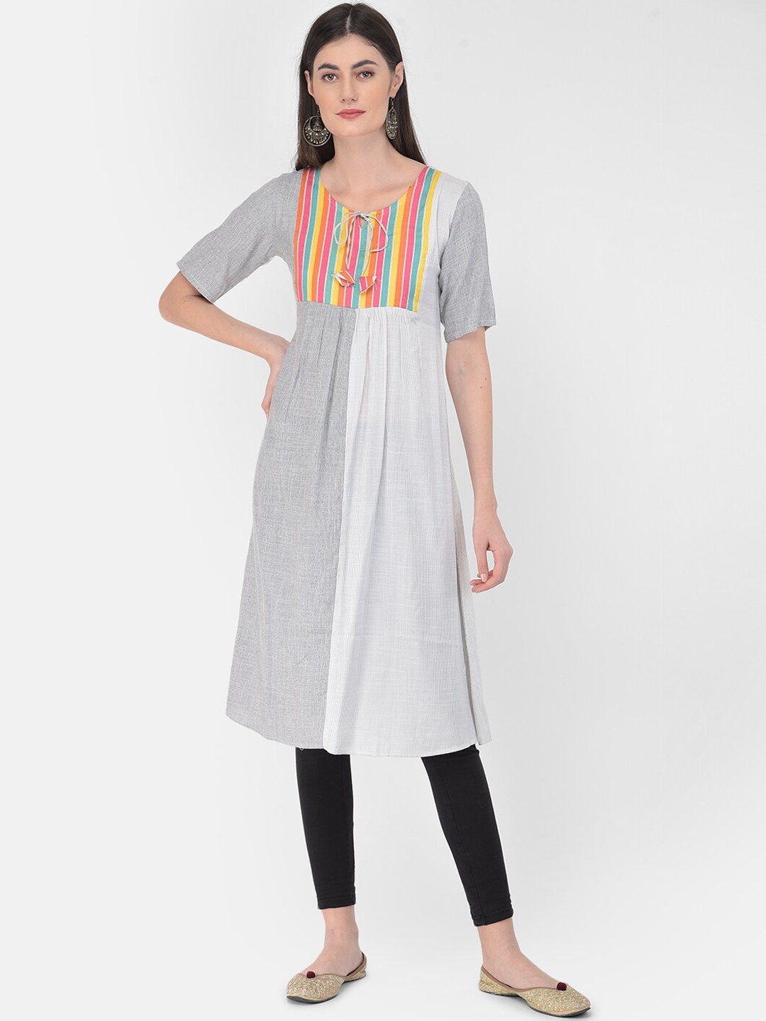 

Span Women White Thread Work Kurta