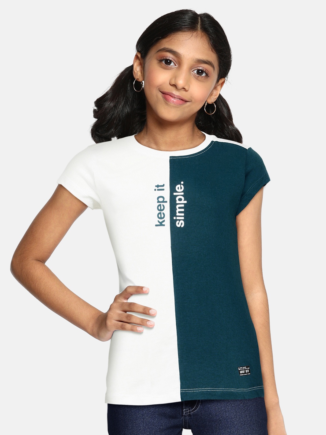 

abof Girls White & Teal Blue Colourblocked Pure Cotton T-shirt
