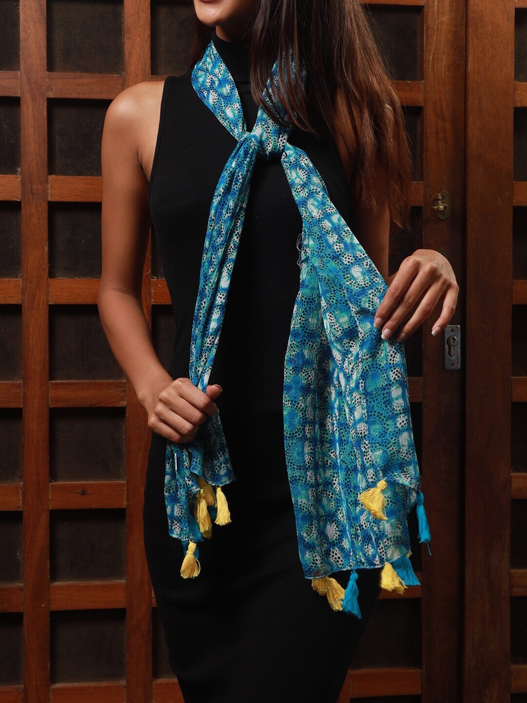 

Ayesha Women Blue & Yellow Printed Scarf